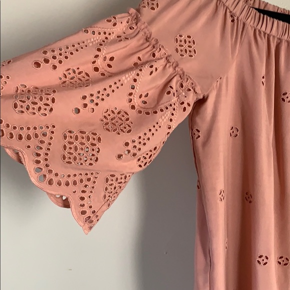 🌹MADEWELL🌹Eyelet off shoulder dress Mauve 2 - Picture 2 of 7